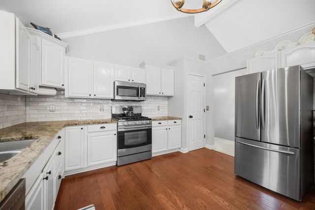 2667 High Sierra Drive, Valparaiso, IN 46385