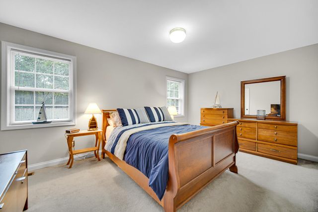 2667 High Sierra Drive, Valparaiso, IN 46385