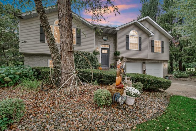 2667 High Sierra Drive, Valparaiso, IN 46385