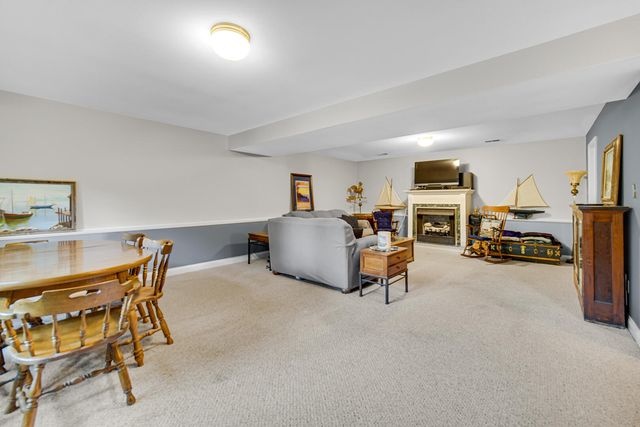 2667 High Sierra Drive, Valparaiso, IN 46385