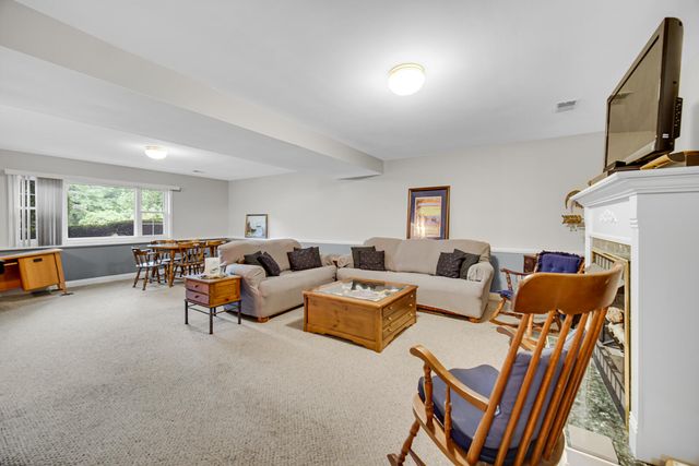 2667 High Sierra Drive, Valparaiso, IN 46385