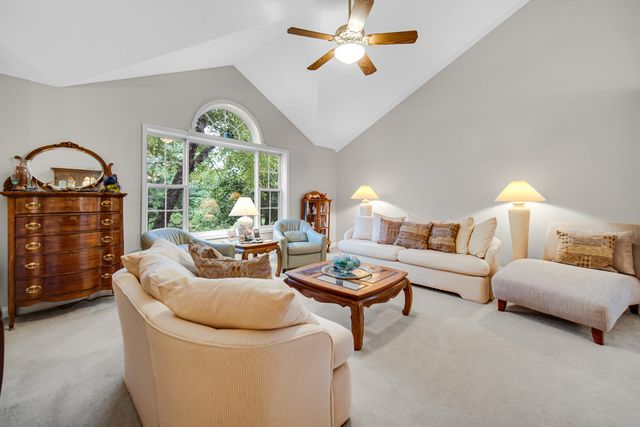 2667 High Sierra Drive, Valparaiso, IN 46385