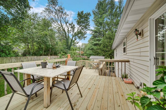 2667 High Sierra Drive, Valparaiso, IN 46385