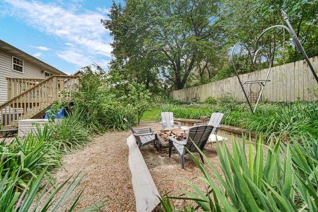 2667 High Sierra Drive, Valparaiso, IN 46385