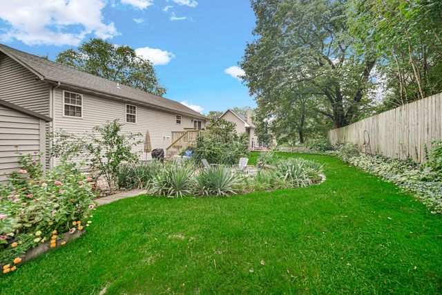 2667 High Sierra Drive, Valparaiso, IN 46385