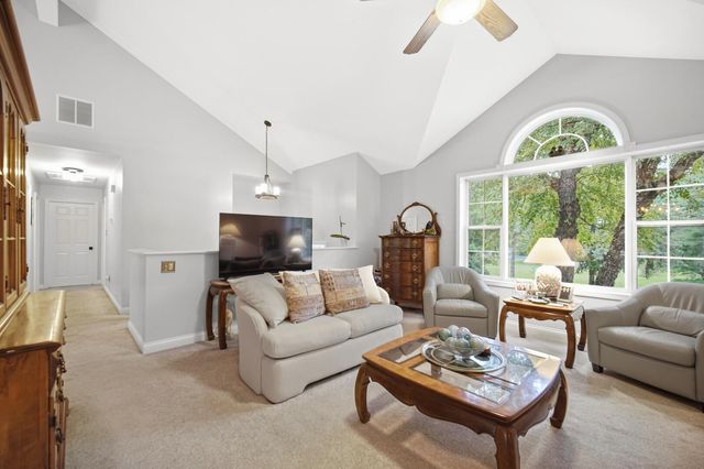 2667 High Sierra Drive, Valparaiso, IN 46385