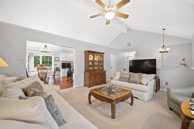 2667 High Sierra Drive, Valparaiso, IN 46385