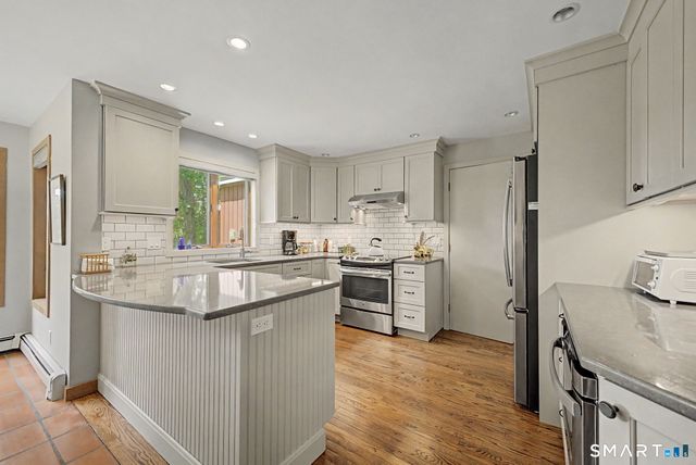6 Fox Run, Sherman, CT 06784