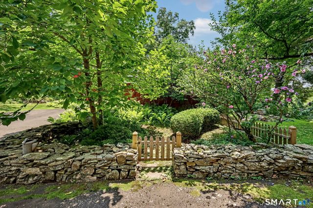 6 Fox Run, Sherman, CT 06784