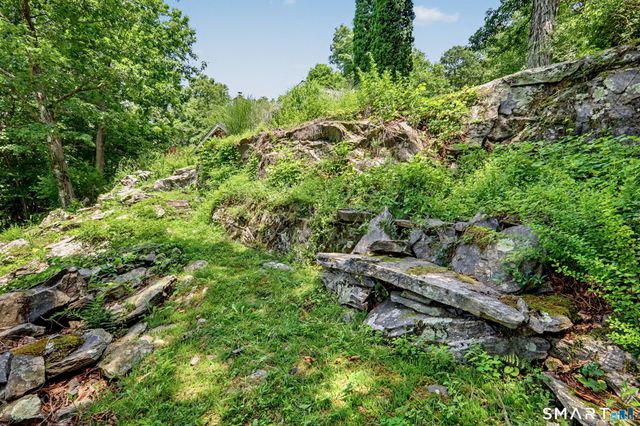 6 Fox Run, Sherman, CT 06784