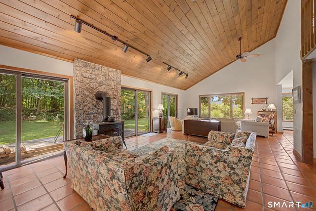 6 Fox Run, Sherman, CT 06784