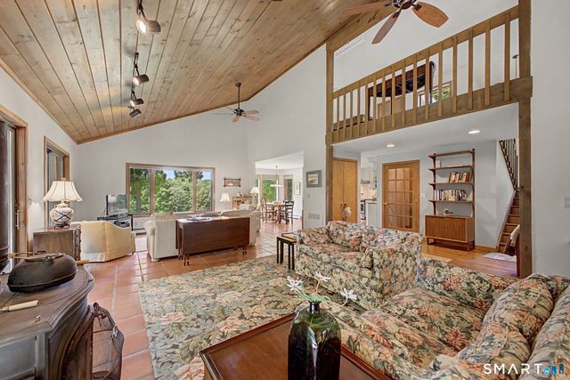 6 Fox Run, Sherman, CT 06784