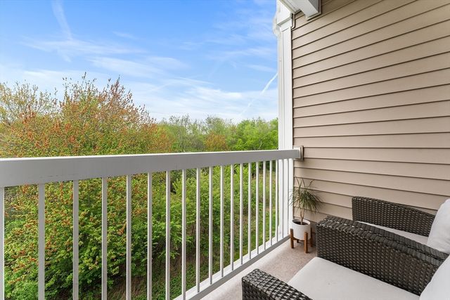 110 Trotter Rd 2310, Weymouth, MA 02190
