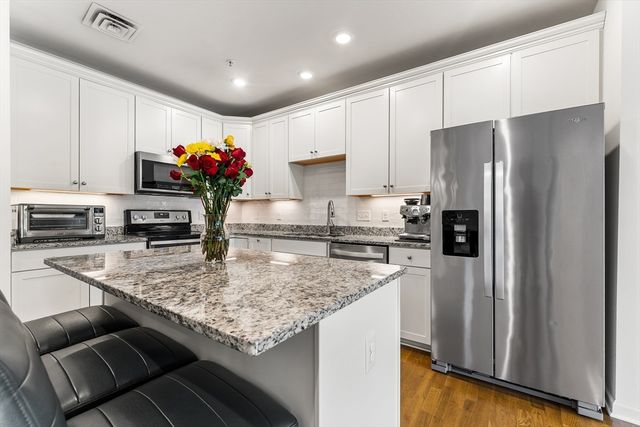 110 Trotter Rd 2310, Weymouth, MA 02190