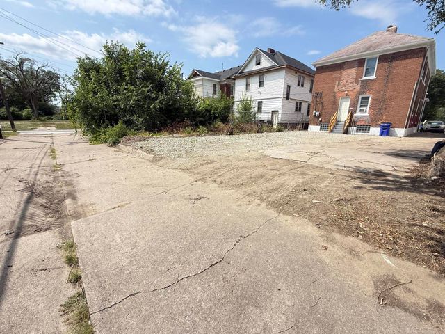 5595 Oregon Street, Detroit, MI 48204