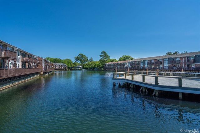 190 Millard Avenue 190, West Babylon, NY 11704