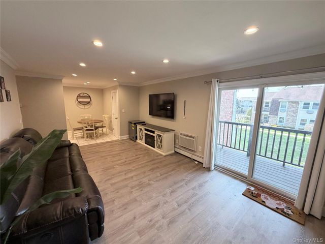 190 Millard Avenue 190, West Babylon, NY 11704