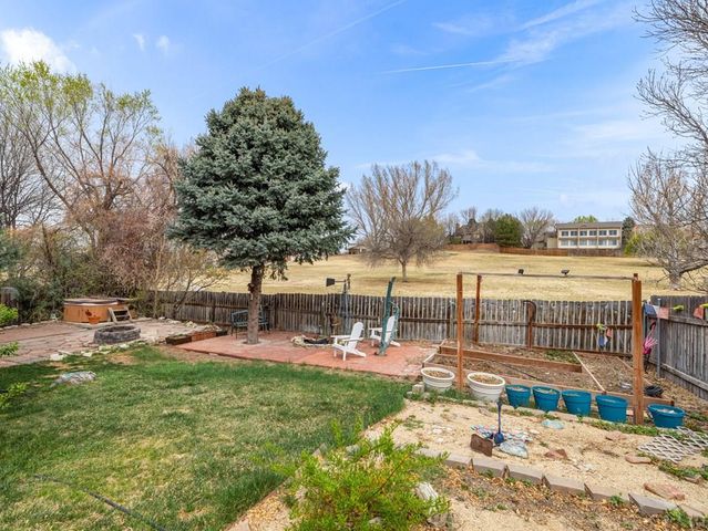 4349 Blueflax Dr, Pueblo, CO 81001