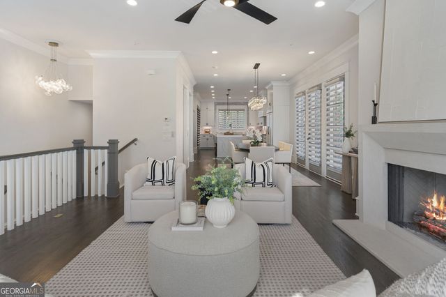 3715 Peachtree Road NE 12, Atlanta, GA 30319