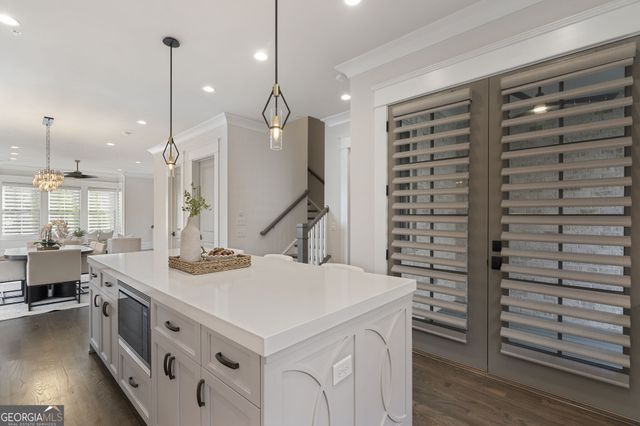 3715 Peachtree Road NE 12, Atlanta, GA 30319