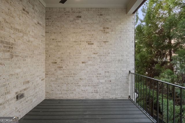 3715 Peachtree Road NE 12, Atlanta, GA 30319