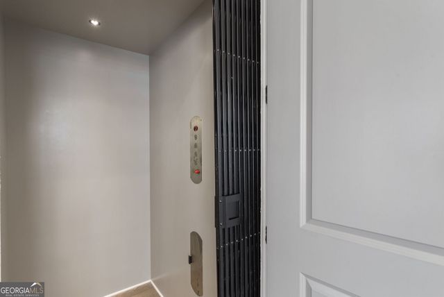 3715 Peachtree Road NE 12, Atlanta, GA 30319