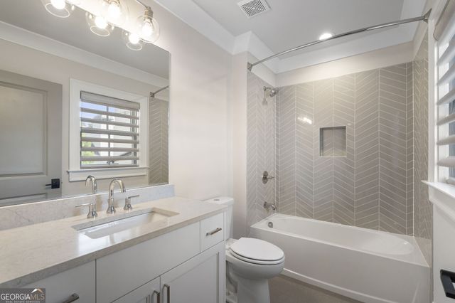 3715 Peachtree Road NE 12, Atlanta, GA 30319