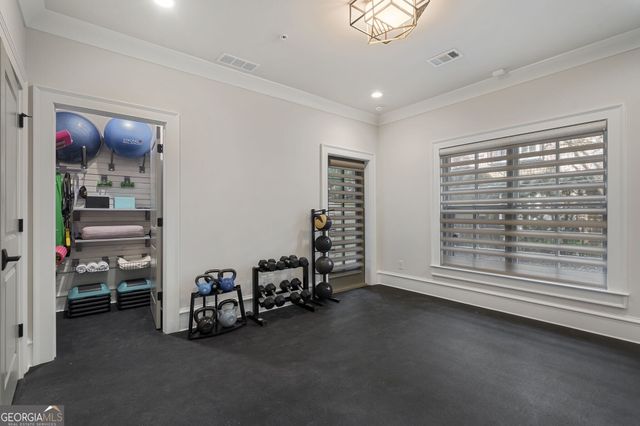 3715 Peachtree Road NE 12, Atlanta, GA 30319