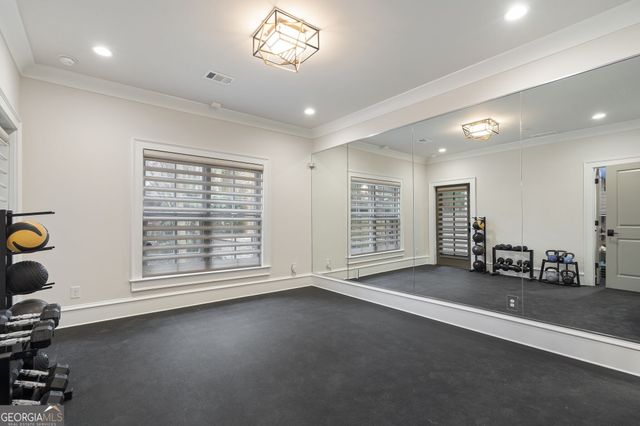 3715 Peachtree Road NE 12, Atlanta, GA 30319