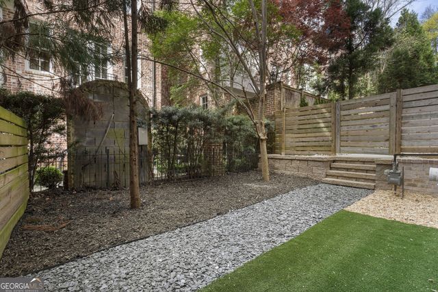 3715 Peachtree Road NE 12, Atlanta, GA 30319