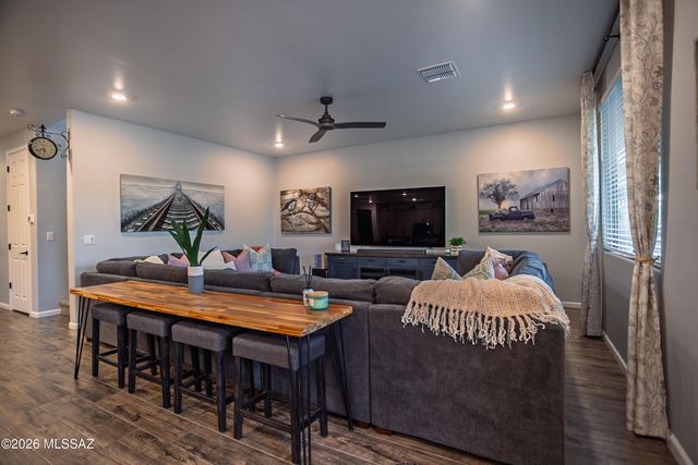 3272 W Shadow Park Way, Tucson, AZ 85742
