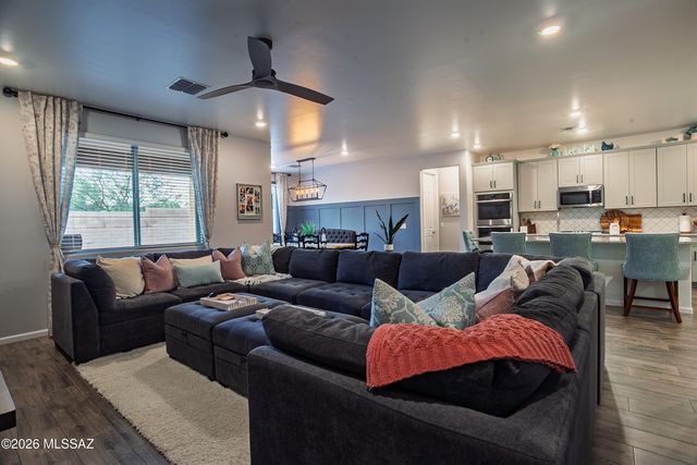 3272 W Shadow Park Way, Tucson, AZ 85742