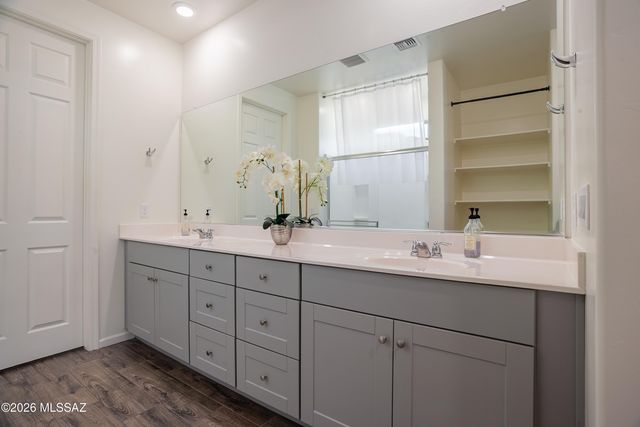 3272 W Shadow Park Way, Tucson, AZ 85742