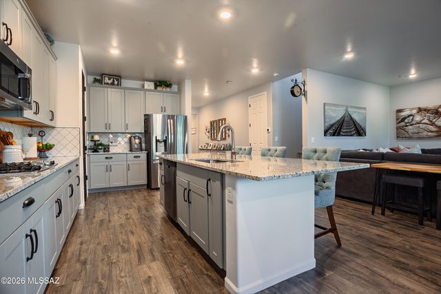 3272 W Shadow Park Way, Tucson, AZ 85742