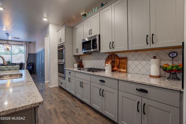 3272 W Shadow Park Way, Tucson, AZ 85742