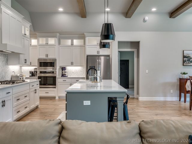 3220 W 118th Street S, Tulsa, OK 74037