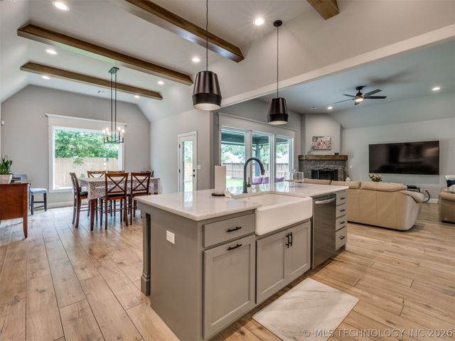 3220 W 118th Street S, Tulsa, OK 74037