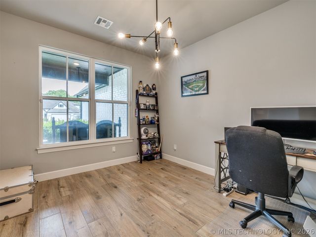 3220 W 118th Street S, Tulsa, OK 74037