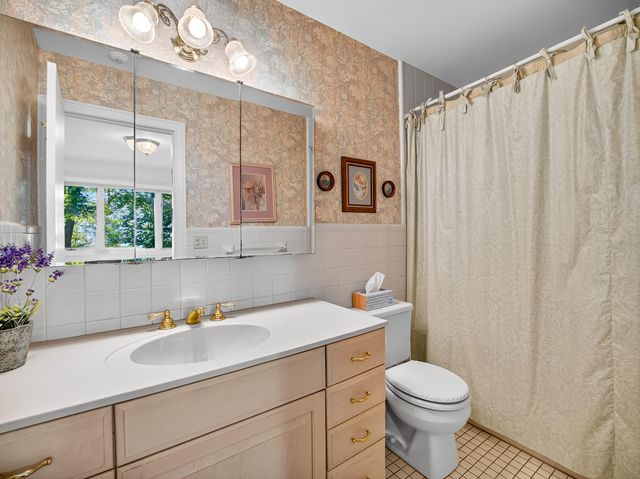 4569 S Lakeshore Drive, Ludington, MI 49431