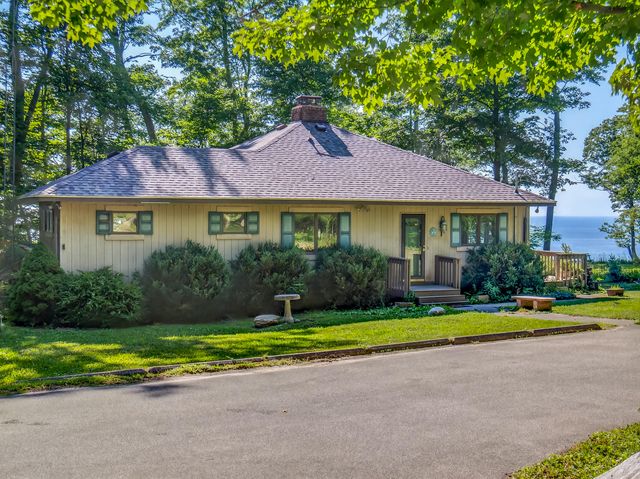 4569 S Lakeshore Drive, Ludington, MI 49431