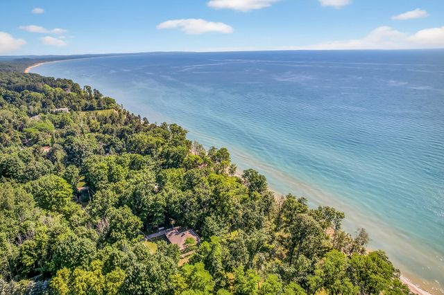 4569 S Lakeshore Drive, Ludington, MI 49431