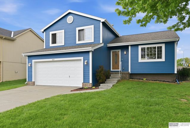 8023 Howell Street, Omaha, NE 68122