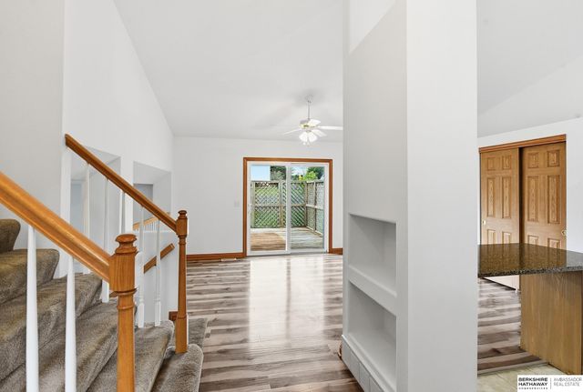 8023 Howell Street, Omaha, NE 68122
