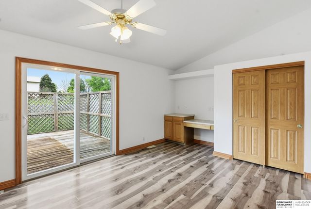 8023 Howell Street, Omaha, NE 68122