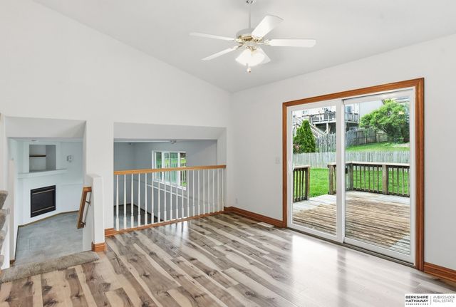 8023 Howell Street, Omaha, NE 68122