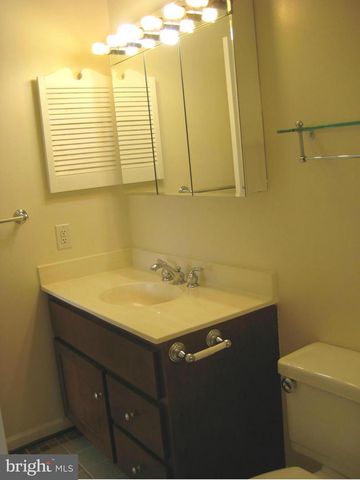 7183 FAIRFIELD CT, Alexandria, VA 22306