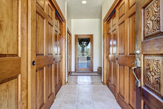 26 W Willard Road, Edgewood, NM 87015