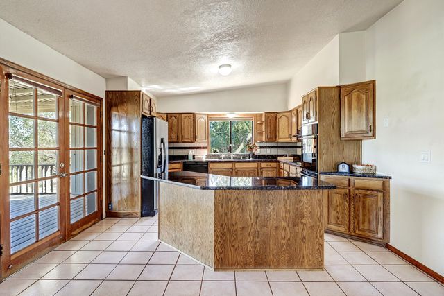 26 W Willard Road, Edgewood, NM 87015