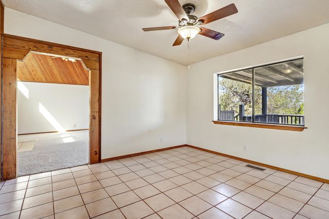 26 W Willard Road, Edgewood, NM 87015