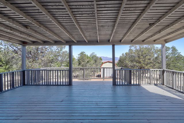 26 W Willard Road, Edgewood, NM 87015